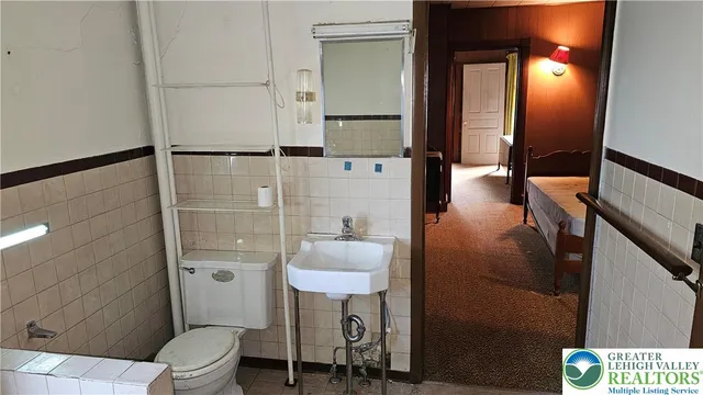 $225,000 | 415 Stoneman Street, Bethlehem, PA 18015