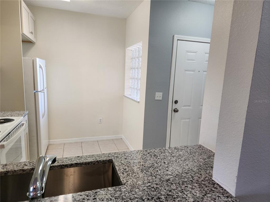 9516 Newdale Way, Unit 201 Riverview, FL 33578 - Photo 15 of 26