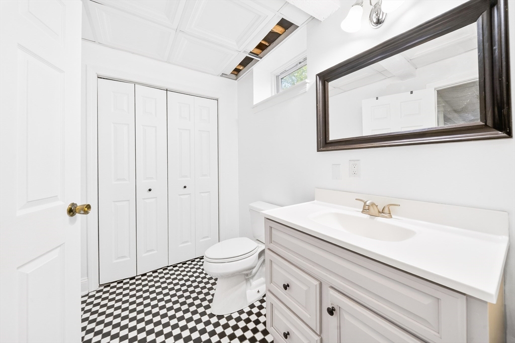 84 Fowler Road Lowell, MA 01854 - Photo 26 of 42