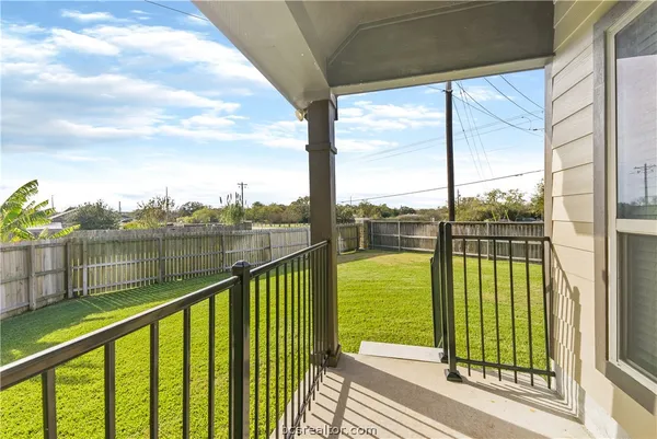 $2,050 | 1077 Venice Drive, Bryan, TX 77808