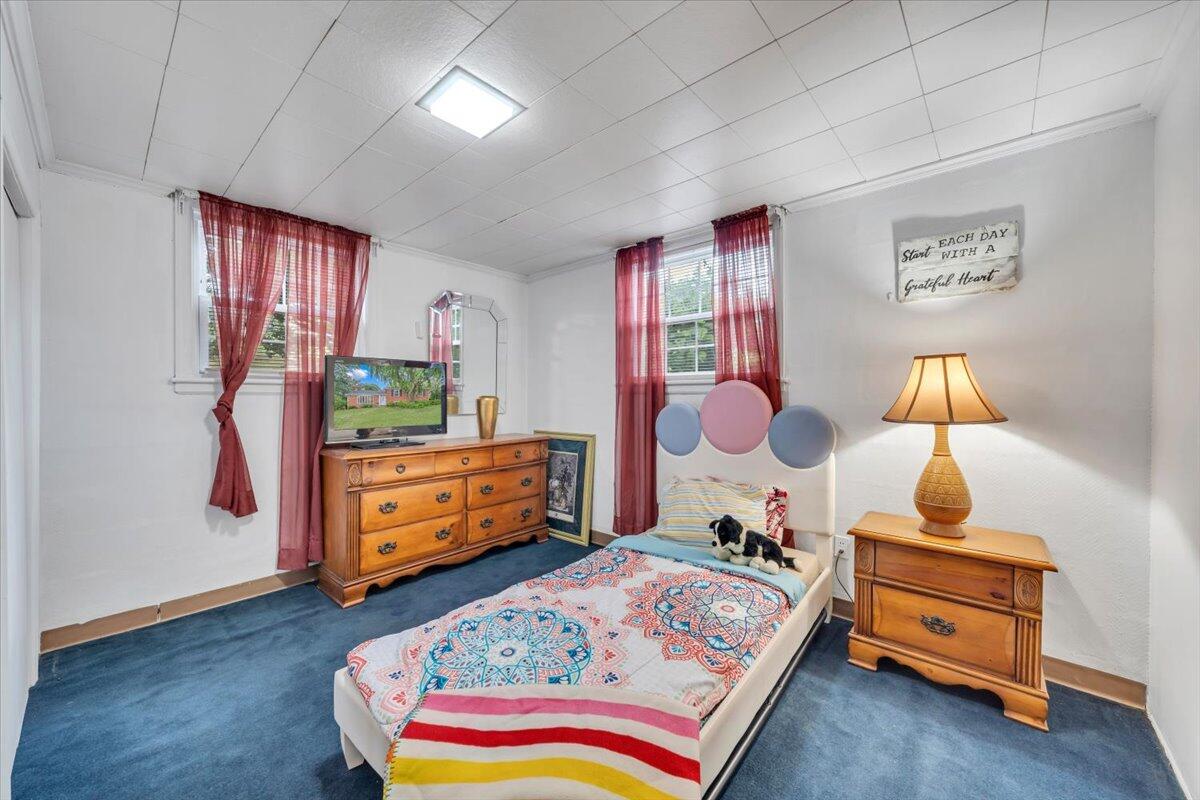 4508 Rosecrest Road Roanoke, VA 24018 - Photo 25 of 39 Lower Level bedroom 5