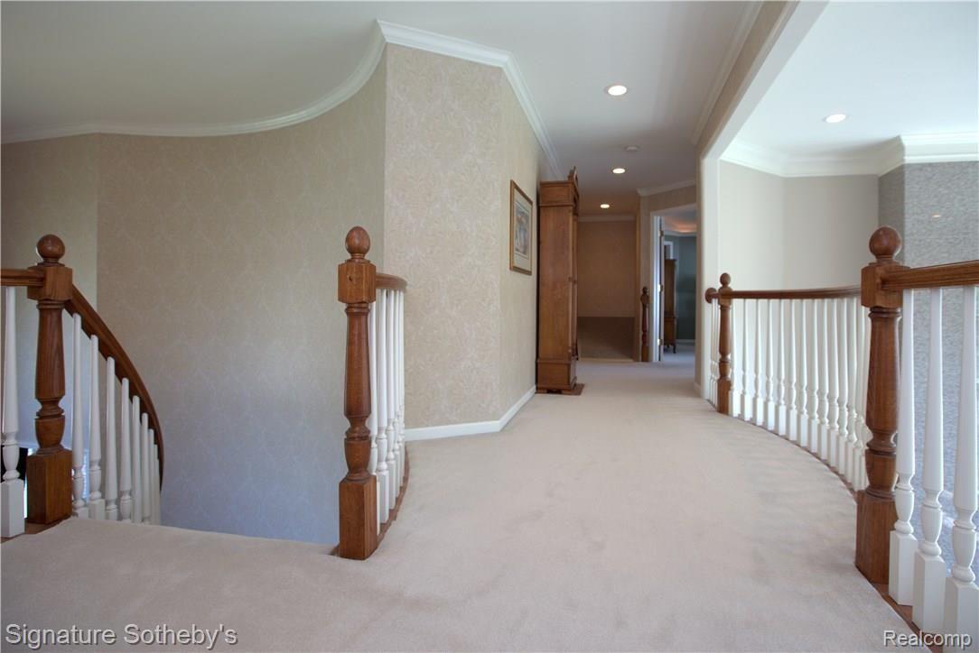 1616 Springview Court Rochester, MI 48307 - Photo 30 of 51 27.jpg