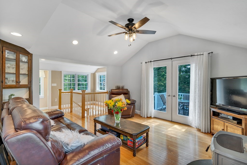 88 Old Town Road Hopkinton, MA 01748 - Photo 11 of 24 Gallery Image 11