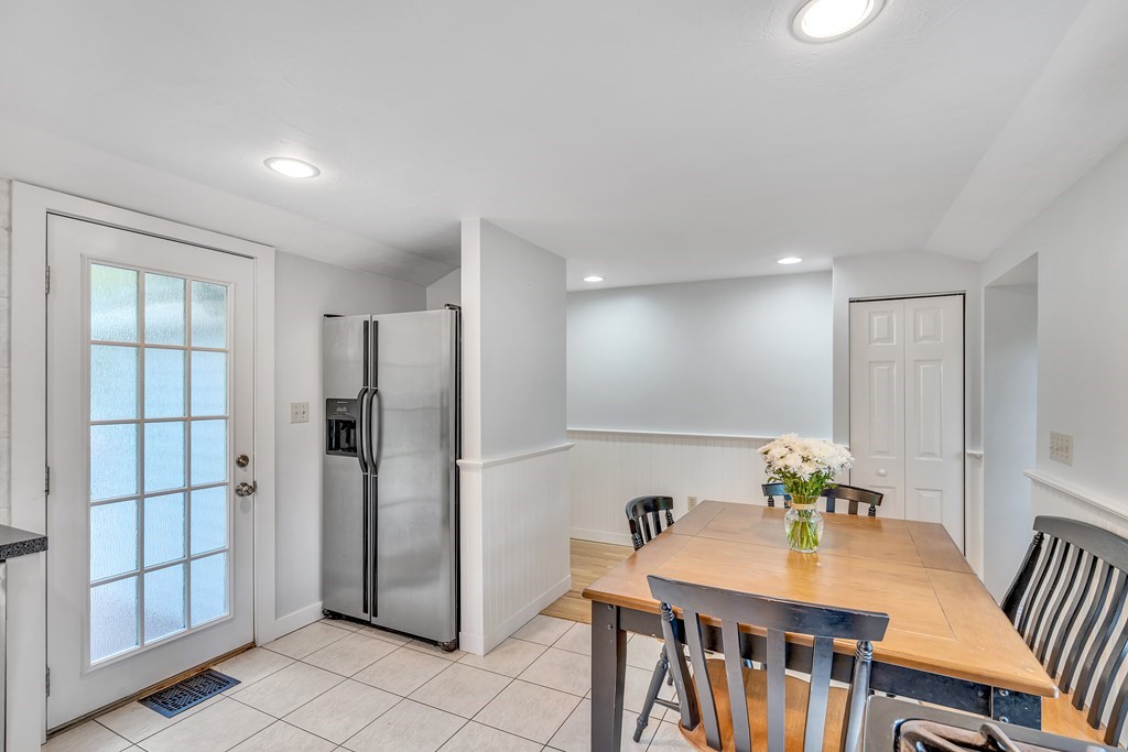 88 Old Town Road Hopkinton, MA 01748 - Photo 14 of 24 Gallery Image 14