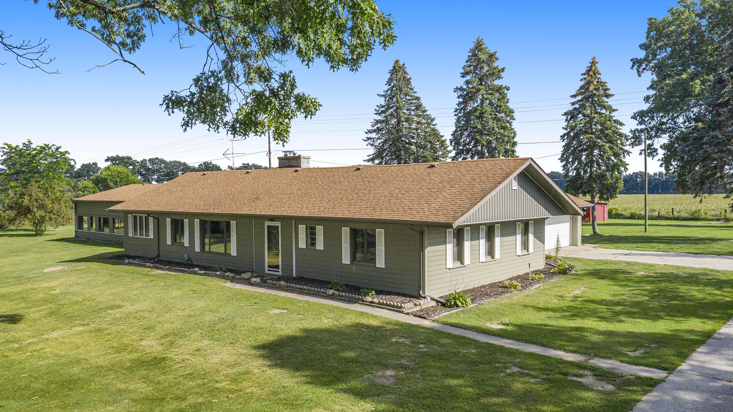 17843 Michigan Avenue Three Rivers, MI 49093 - Photo 2 of 35 DJI_0682