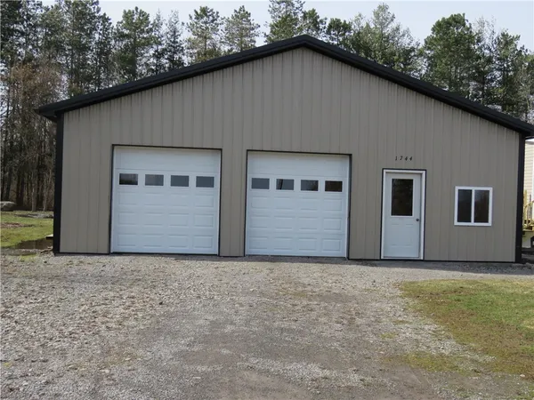 $209,900 | 1744 East Kent Road, Carlton, NY 14477