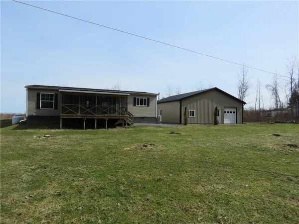 $209,900 | 1744 East Kent Road, Carlton, NY 14477