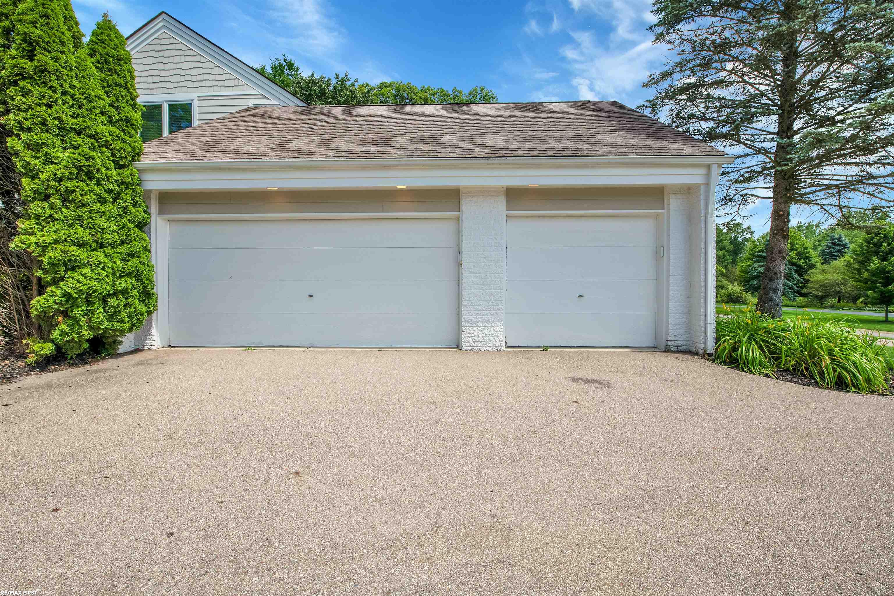 5114 Stonehenge Drive Rochester, MI 48306 - Photo 38 of 53