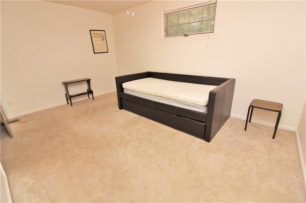 1222 Silver Lane McKees Rocks, PA 15136 - Photo 19 of 20 Bedroom - in-law suite