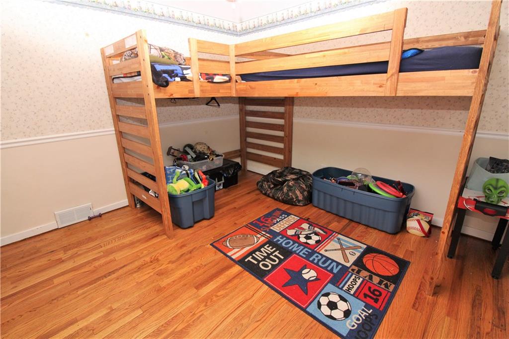 1222 Silver Lane McKees Rocks, PA 15136 - Photo 10 of 20 Main floor bedroom
