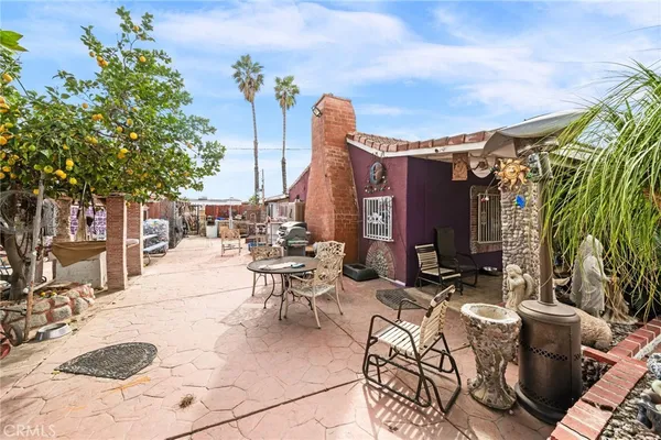 a view of outdoor space yard and patio