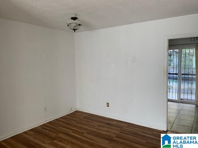 3433 Sandner Court, Unit B Birmingham, AL 35209 - Photo 2 of 6
