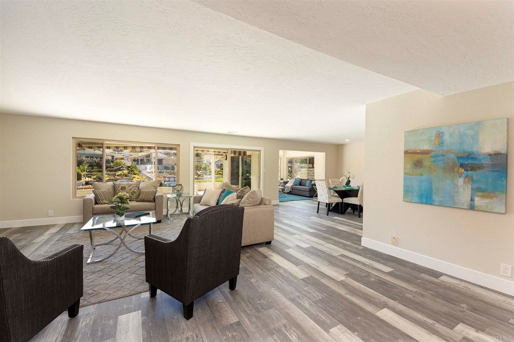 1453 La Loma Drive San Marcos, CA 92078 - Photo 4 of 38