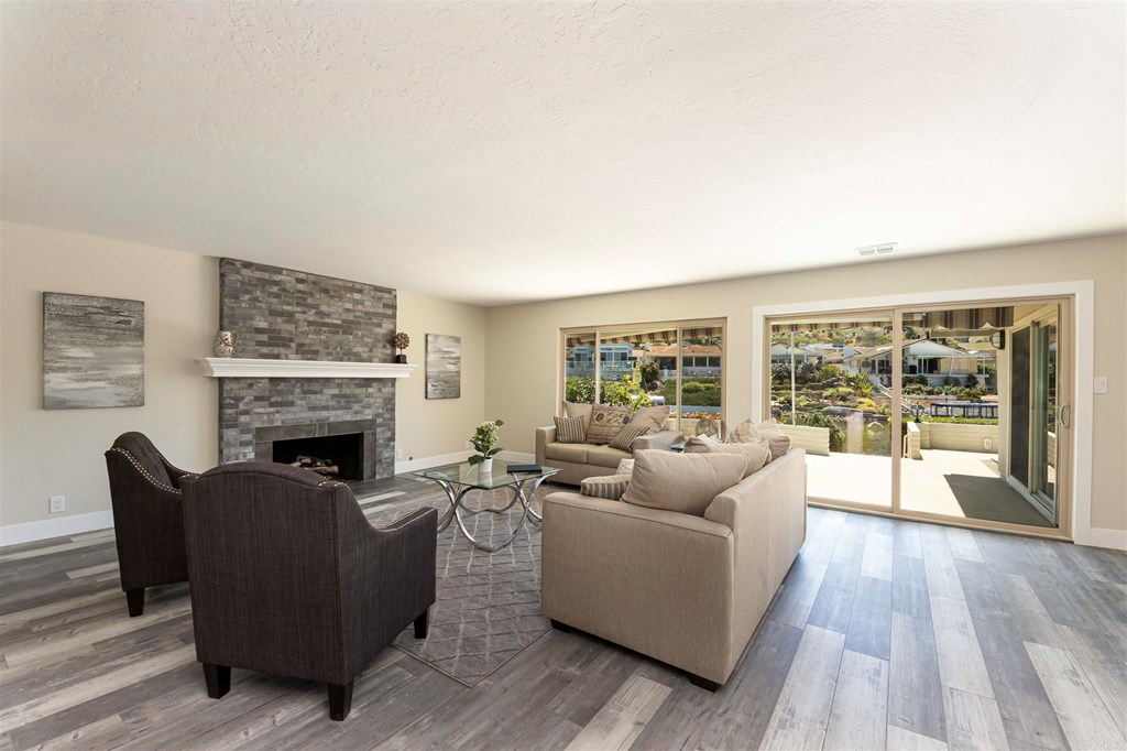 1453 La Loma Drive San Marcos, CA 92078 - Photo 8 of 38