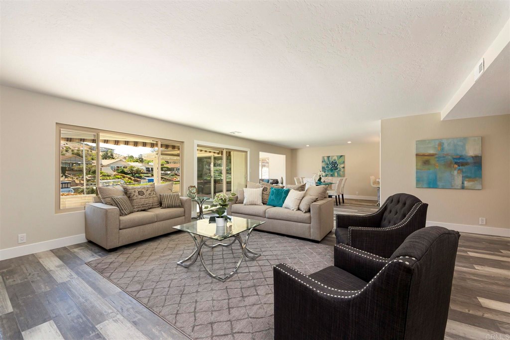 1453 La Loma Drive San Marcos, CA 92078 - Photo 10 of 38