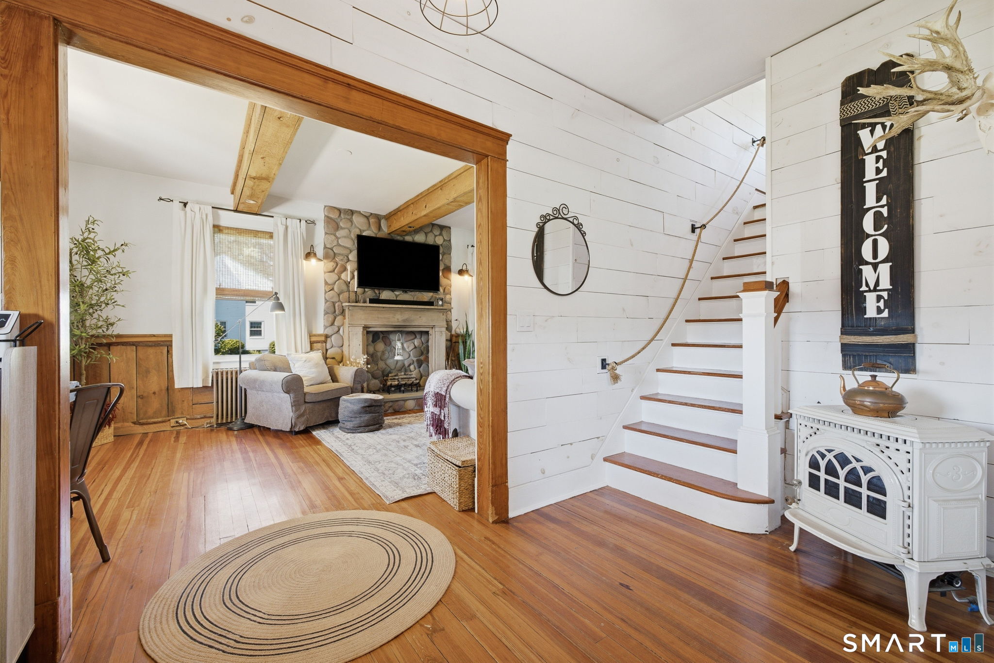 364 Coleman Road Middletown, CT 06457 - Photo 7 of 40