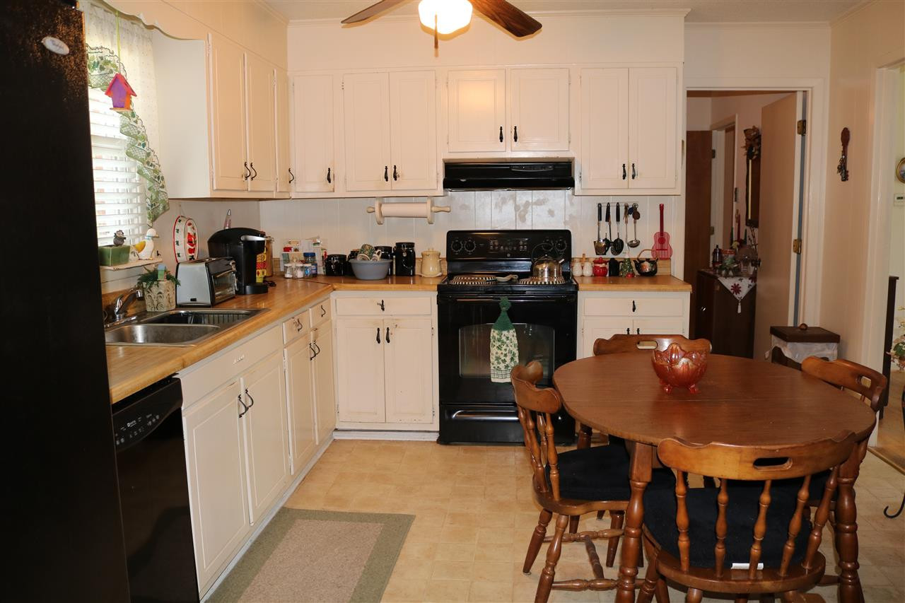 442 Avenue Road Smithfield, NC 27577 - Photo 4 of 16 Photo 4