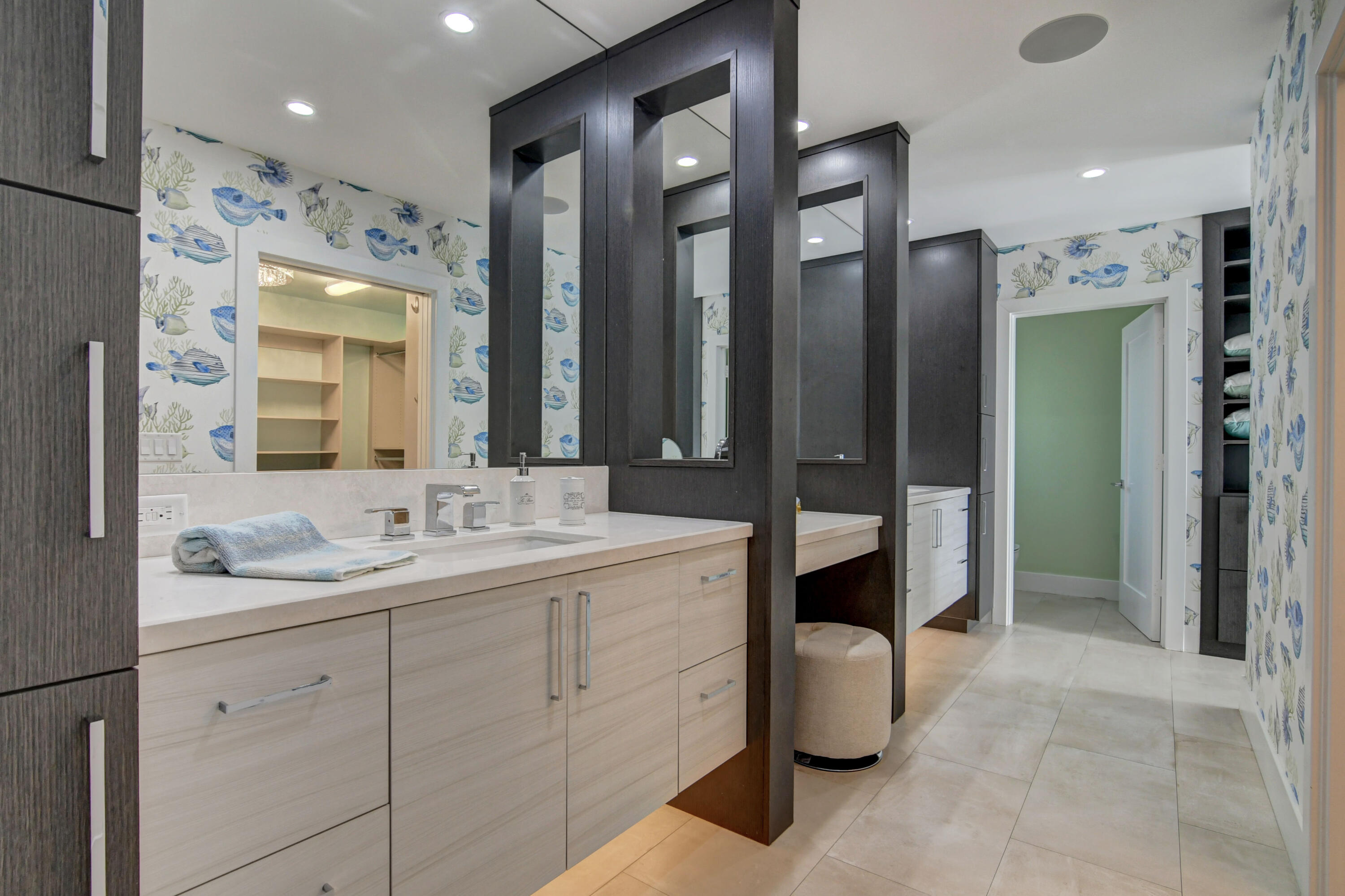 1310 Cypress Way Boca Raton, FL 33486 - Photo 25 of 49 Master bathroom