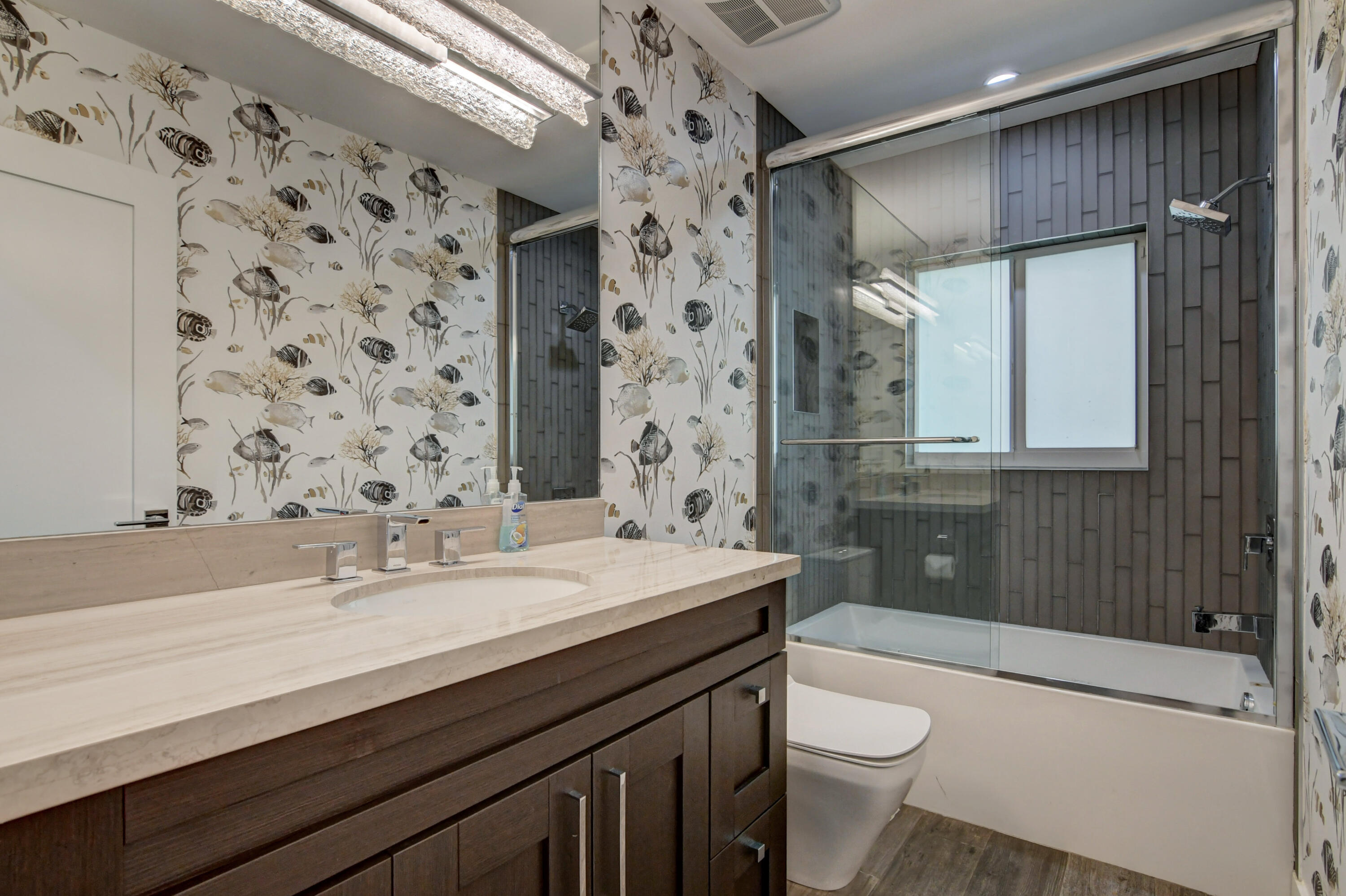 1310 Cypress Way Boca Raton, FL 33486 - Photo 32 of 49 2nd bathroom