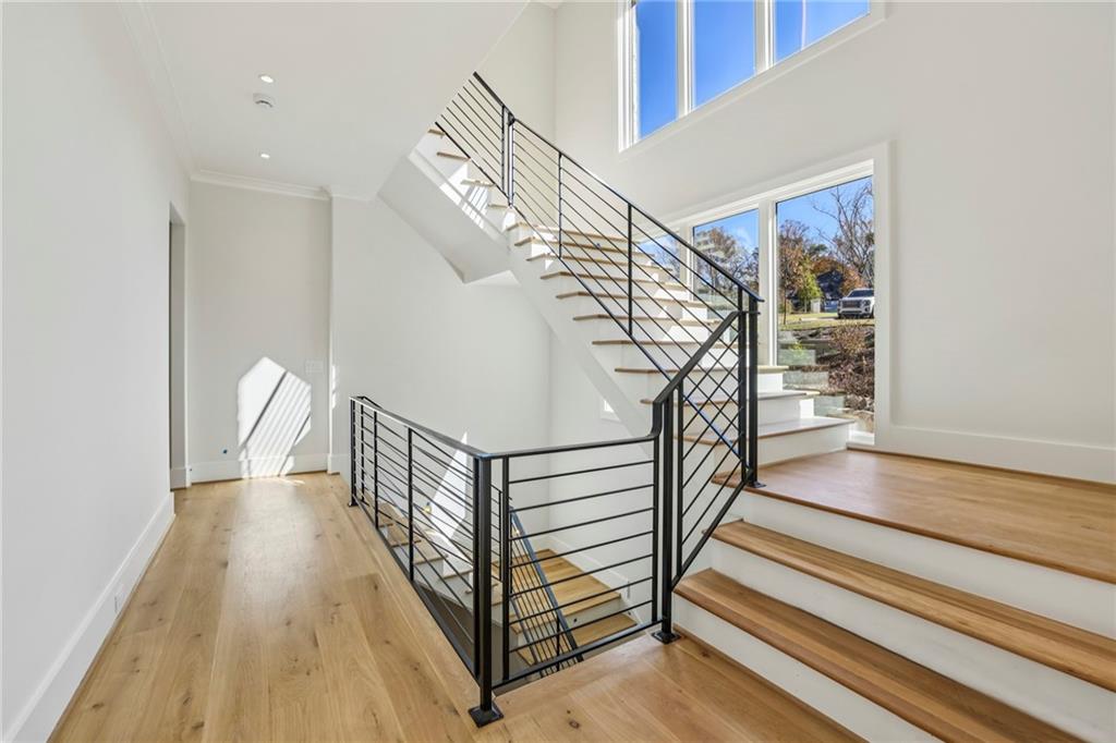 825 Kenry Court Atlanta, GA 30342 - Photo 30 of 50 a view of entryway