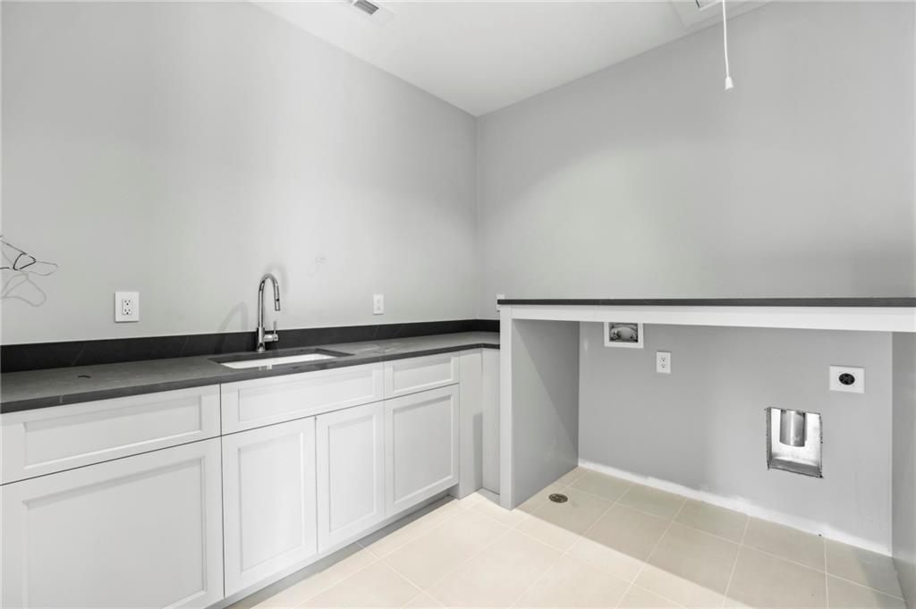 825 Kenry Court Atlanta, GA 30342 - Photo 34 of 50