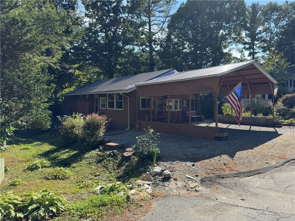184 Trillium Road Newland, NC 28657 - Photo 1 of 37 Gallery Image 1