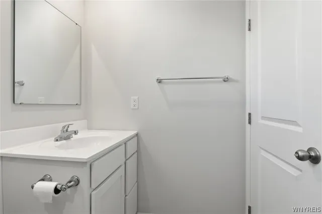 $299,900 | 133 South Drive, West Seneca, NY 14218