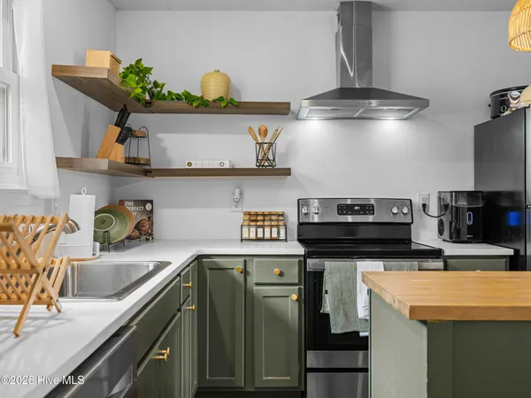 $1,800 | 313 Branchwood Court, Jacksonville, NC 28546