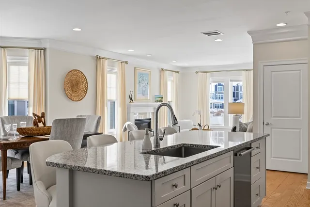 $1,150,000 | 11 Farmstead Lane, Unit 11, Sudbury, MA 01776