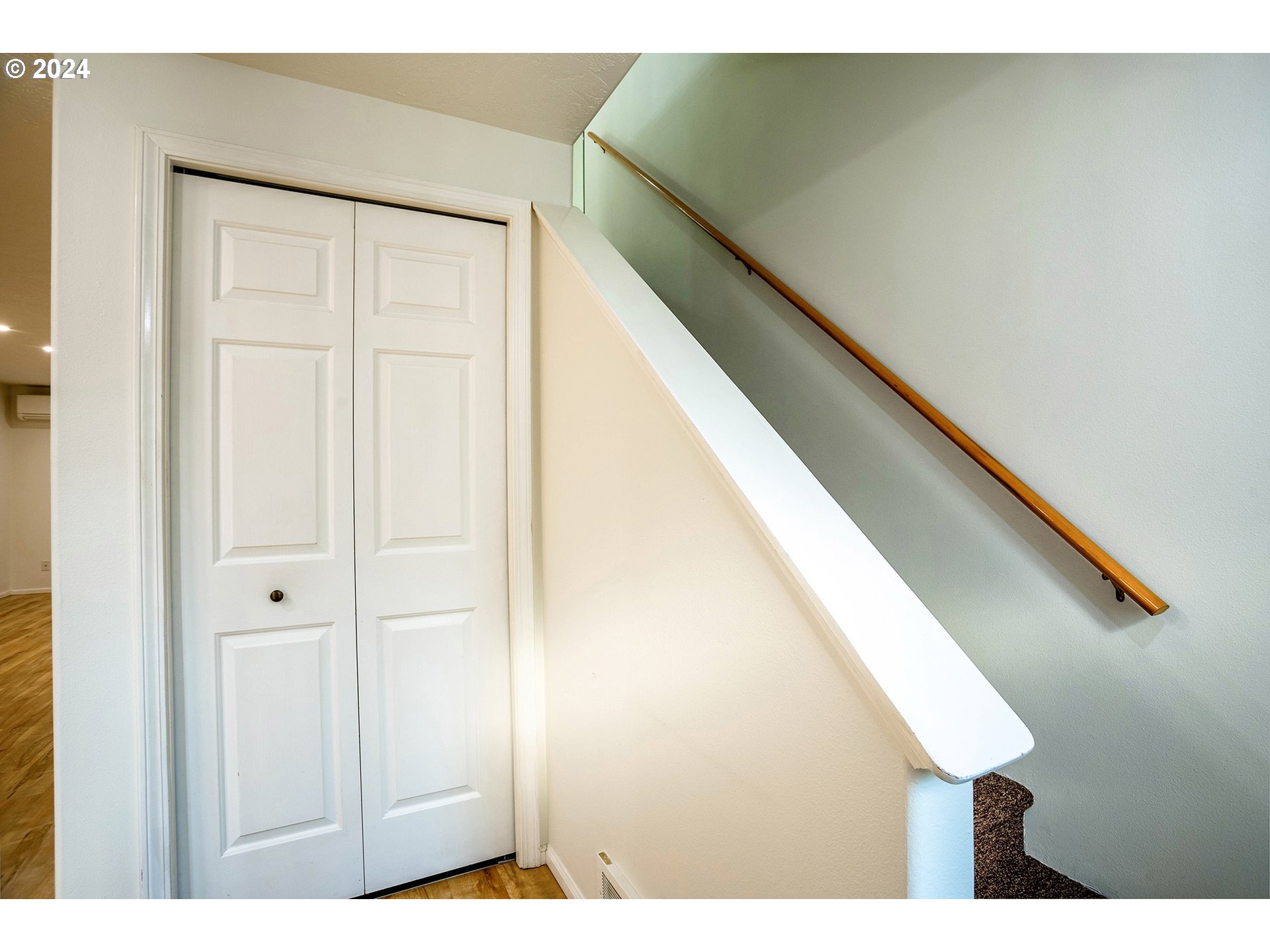 1618 Fetters Loop Eugene, OR 97402 - Photo 2 of 23 Gallery Image 2
