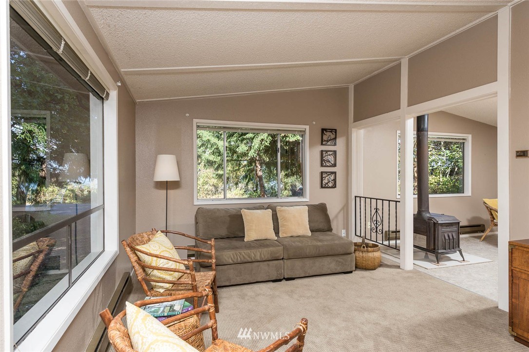 4633 Southwest Luana Beach Road Vashon, WA 98070 - Photo 6 of 17
