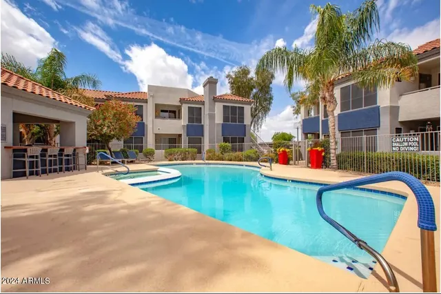 $1,824 | 20808 North 27th Avenue, Unit C1, Phoenix, AZ 85027