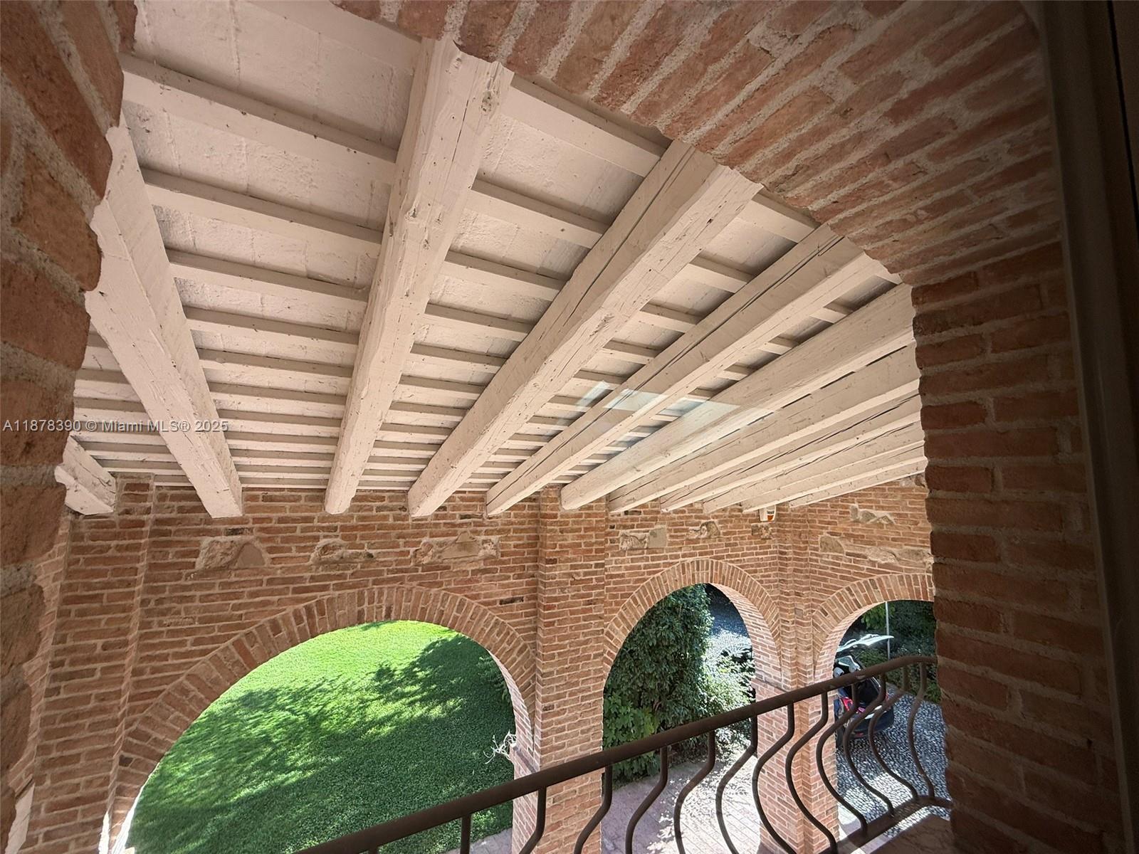 62 St Fosso (ve) Castellaro 62 Fosso (ve) Decatur, IT 30030 - Photo 23 of 39 a view of two chairs in the balcony