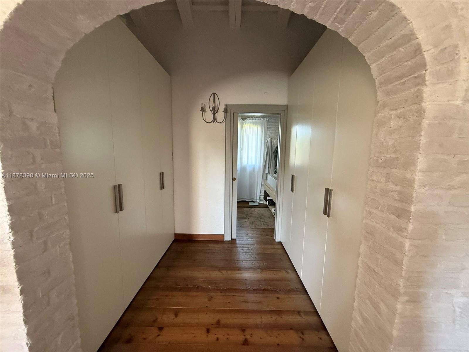 62 St Fosso (ve) Castellaro 62 Fosso (ve) Decatur, IT 30030 - Photo 32 of 39 a view of a bathroom from the hallway
