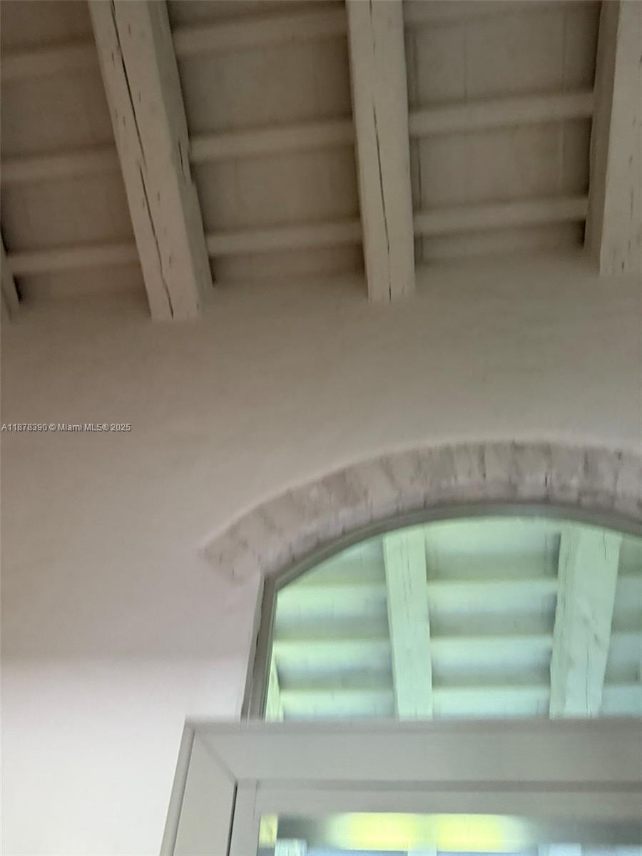 62 St Fosso (ve) Castellaro 62 Fosso (ve) Decatur, IT 30030 - Photo 37 of 39 a view of entryway