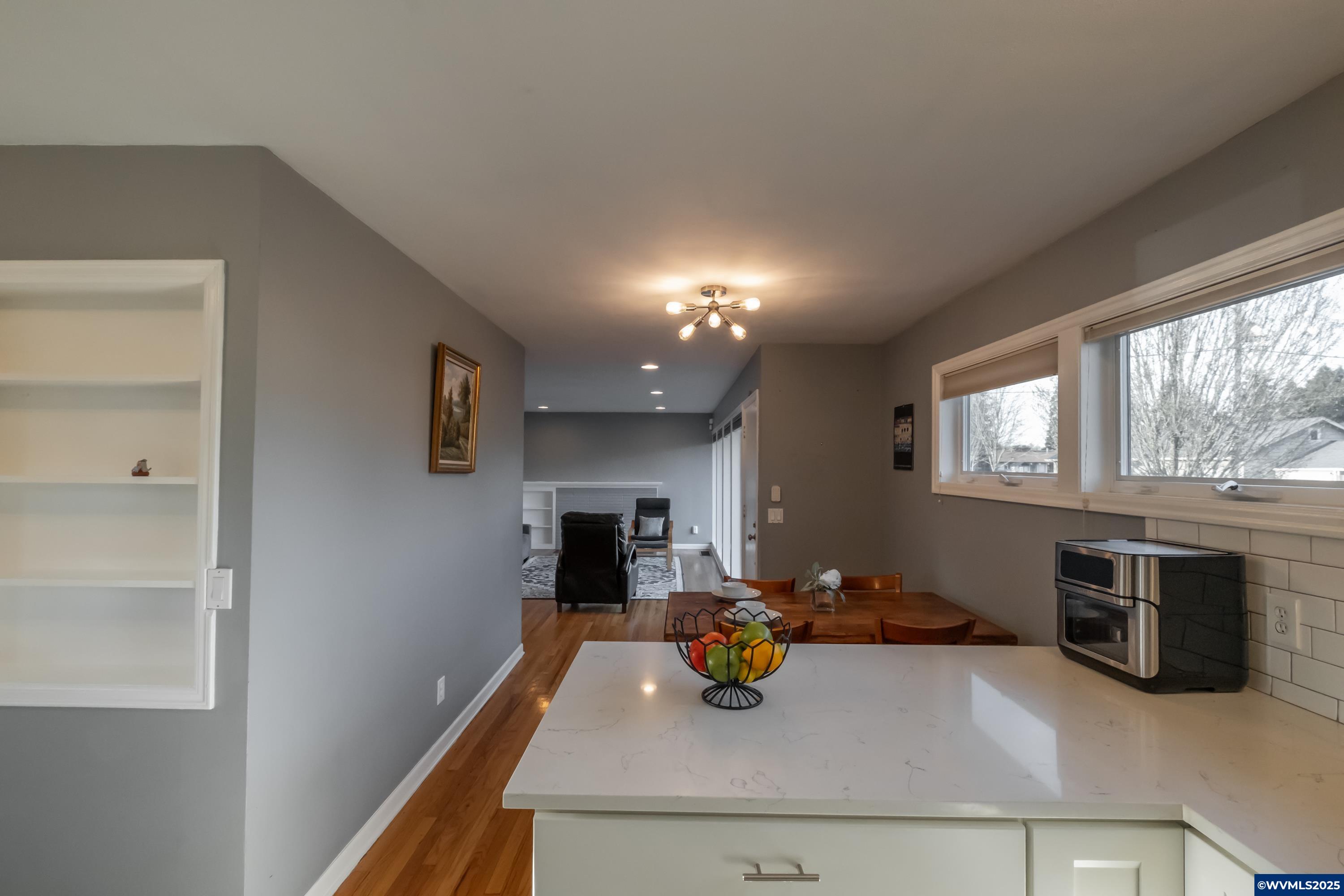 828 Lawnridge Street Southwest Albany, OR 97321 - Photo 12 of 50 Gallery Image 12