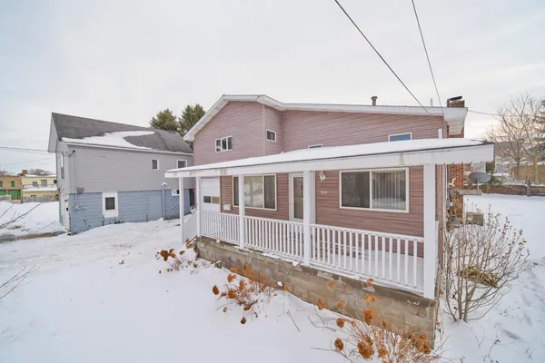 $369,000 | 219 2nd Avenue, Manistee, MI 49660