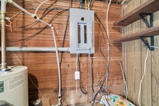 $399,000 | 219 2nd Avenue, Manistee, MI 49660