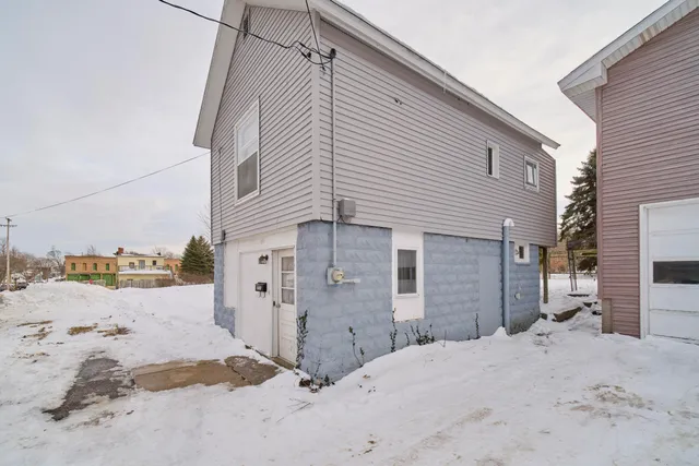 $399,000 | 219 2nd Avenue, Manistee, MI 49660