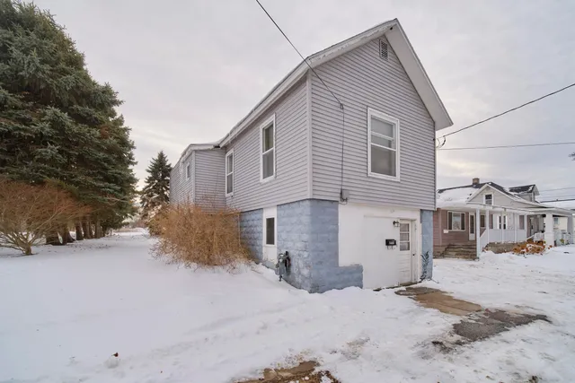 $399,000 | 219 2nd Avenue, Manistee, MI 49660