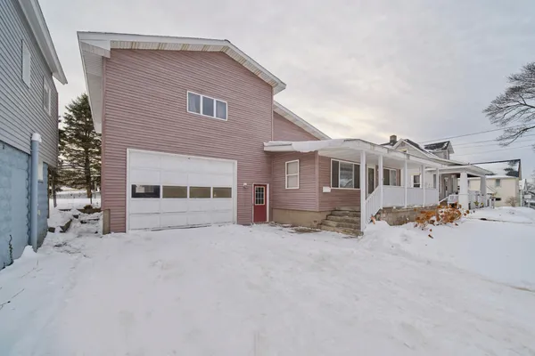 $369,000 | 219 2nd Avenue, Manistee, MI 49660