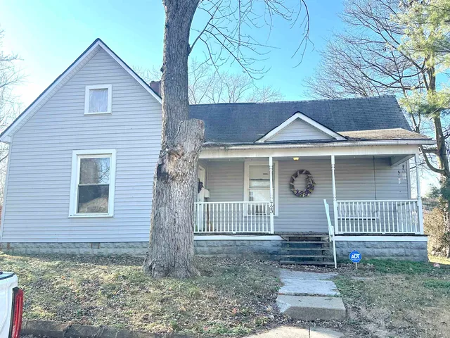$59,900 | 723 North 9th Street, Murphysboro, IL 62966