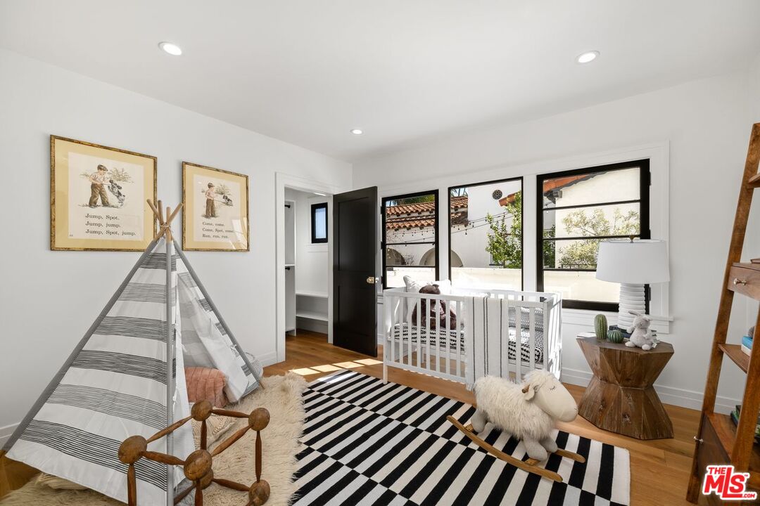 205 South Carson Road Beverly Hills, CA 90211 - Photo 23 of 47 Gallery Image 23
