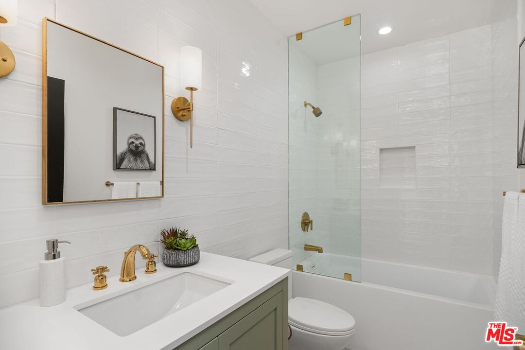205 South Carson Road Beverly Hills, CA 90211 - Photo 24 of 47 Gallery Image 24