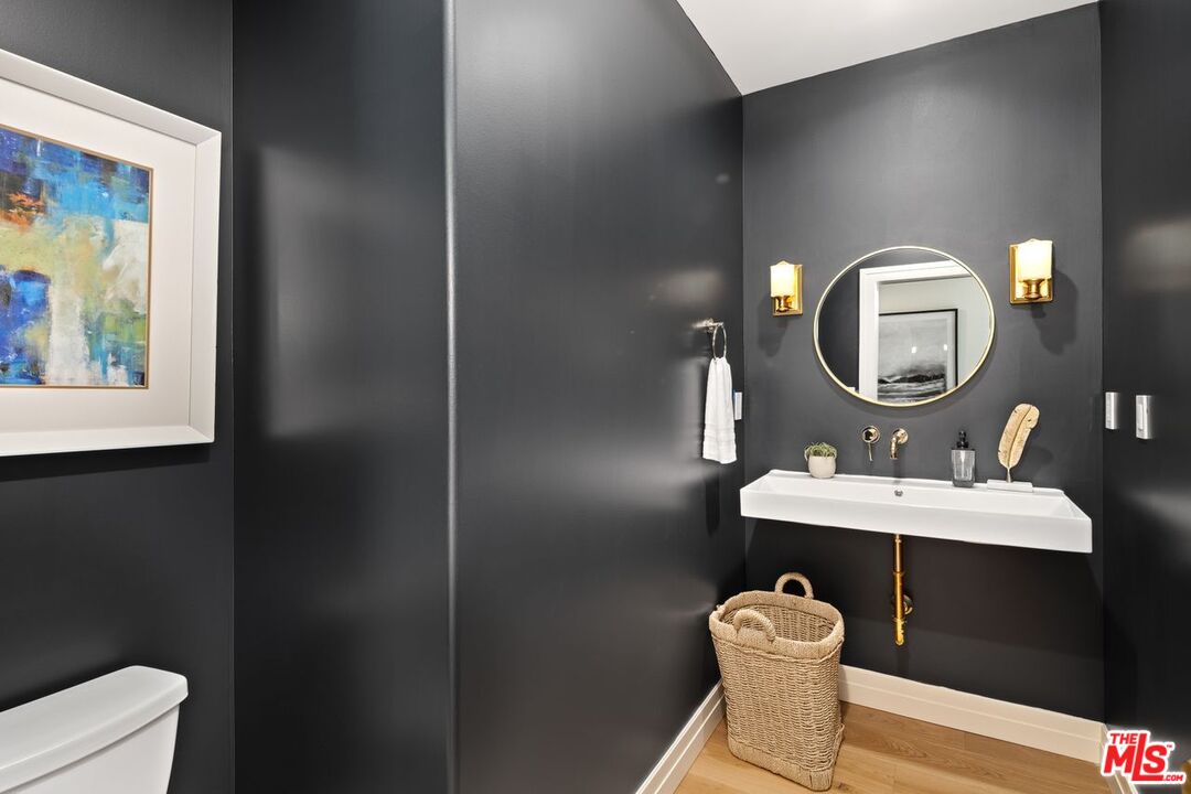 205 South Carson Road Beverly Hills, CA 90211 - Photo 26 of 47 Gallery Image 26