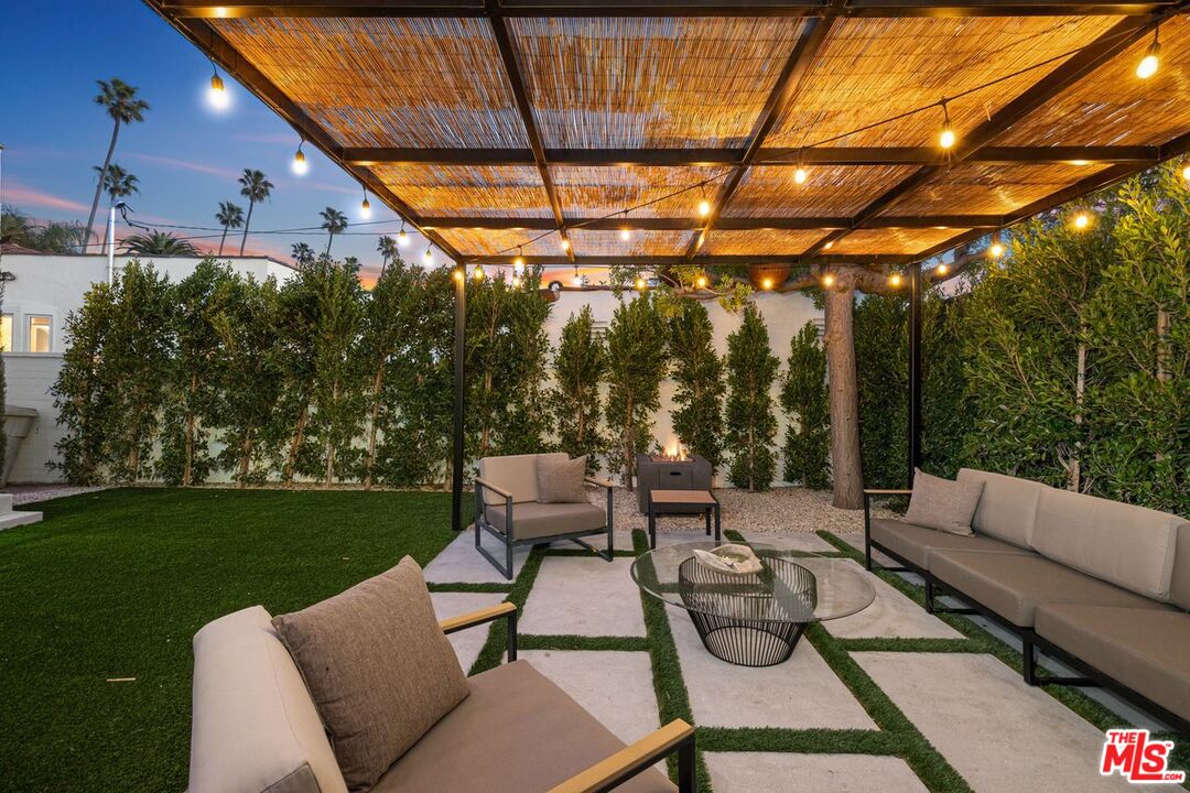 205 South Carson Road Beverly Hills, CA 90211 - Photo 46 of 47 Gallery Image 46