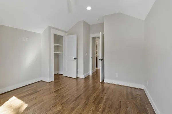 $2,900 | 2906 Oakland Avenue, Nashville, TN 37212