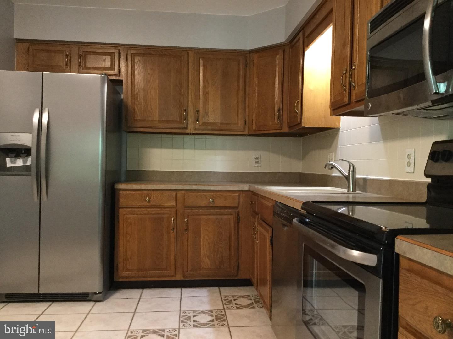 1175 Heyward Road, Unit 46 Chesterbrook, PA 19087 - Photo 5 of 17 Kitchen