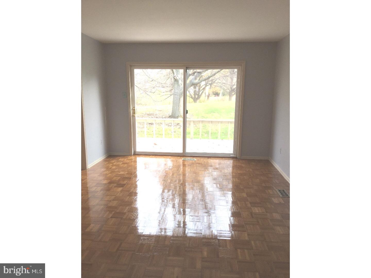 1175 Heyward Road, Unit 46 Chesterbrook, PA 19087 - Photo 8 of 17 Living Room