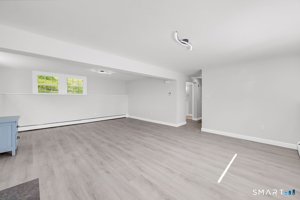 129 Midwell Road Wethersfield, CT 06109 - Photo 22 of 28
